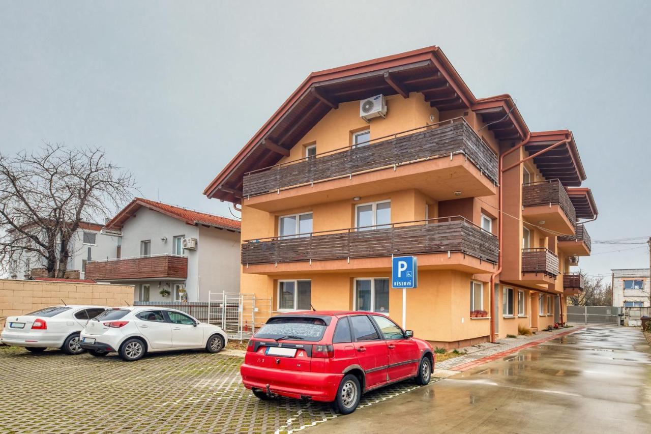 Destiny Apartment Bratislava Exterior foto